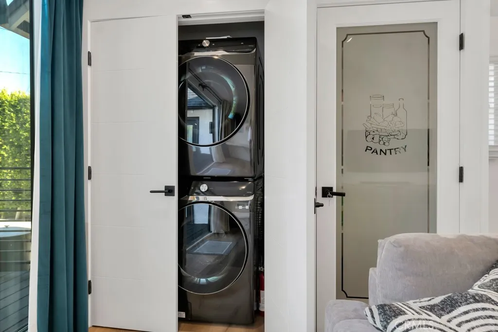 Additional image 17 of 1911 W Kenneth Rd, Glendale, CA 91201