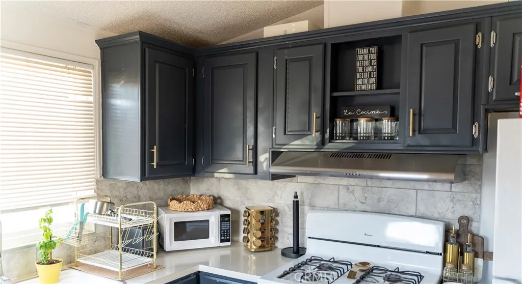 Additional image 9 of 1410 E 6th Street Unit 30, Corona, CA 92879