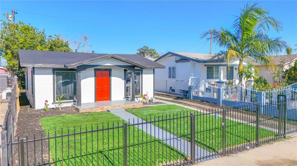 Additional image 4 of 1335 W 68th St, Los Angeles, CA 90044