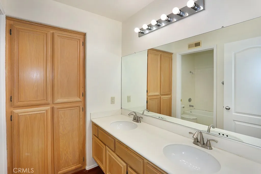 Additional image 80 of 961 S Lone Pine Ln, Anaheim Hills, CA 92808