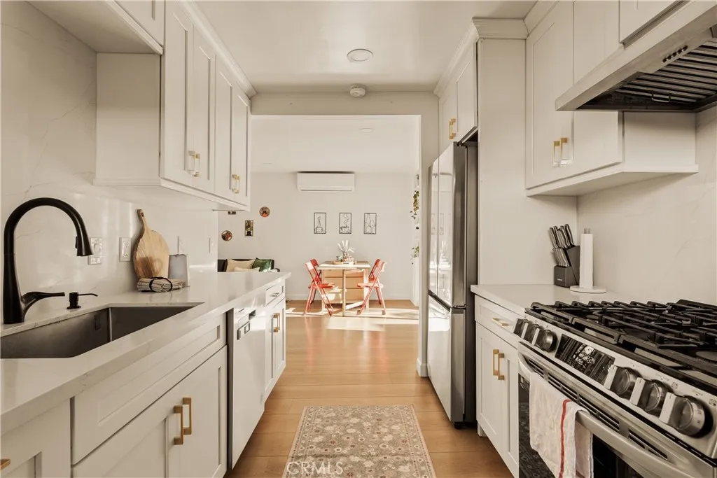 Additional image 36 of 2544 W 5th St, Los Angeles, CA 90057