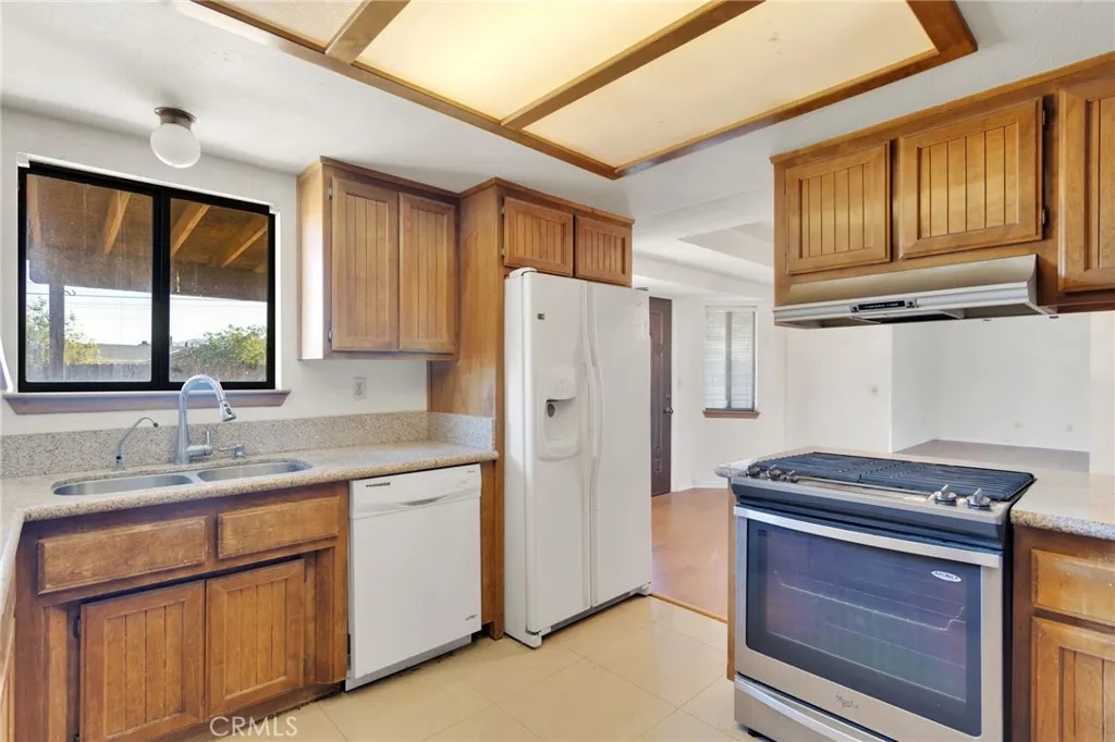 Additional image 19 of 15457 Washoan Rd, Apple Valley, CA 92307