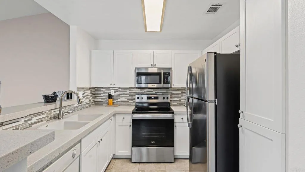 Additional image 3 of 1074 Merrill Circle, Hemet, CA 92545