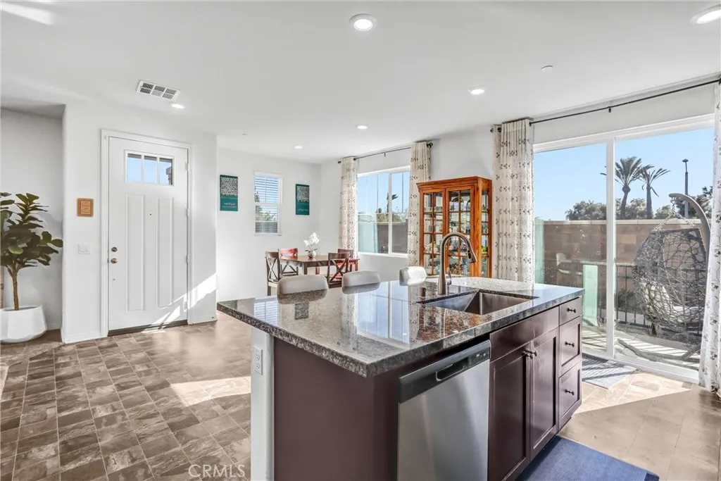 Additional image 13 of 16681 Wyndham Lane Unit 8, Fontana, CA 92336