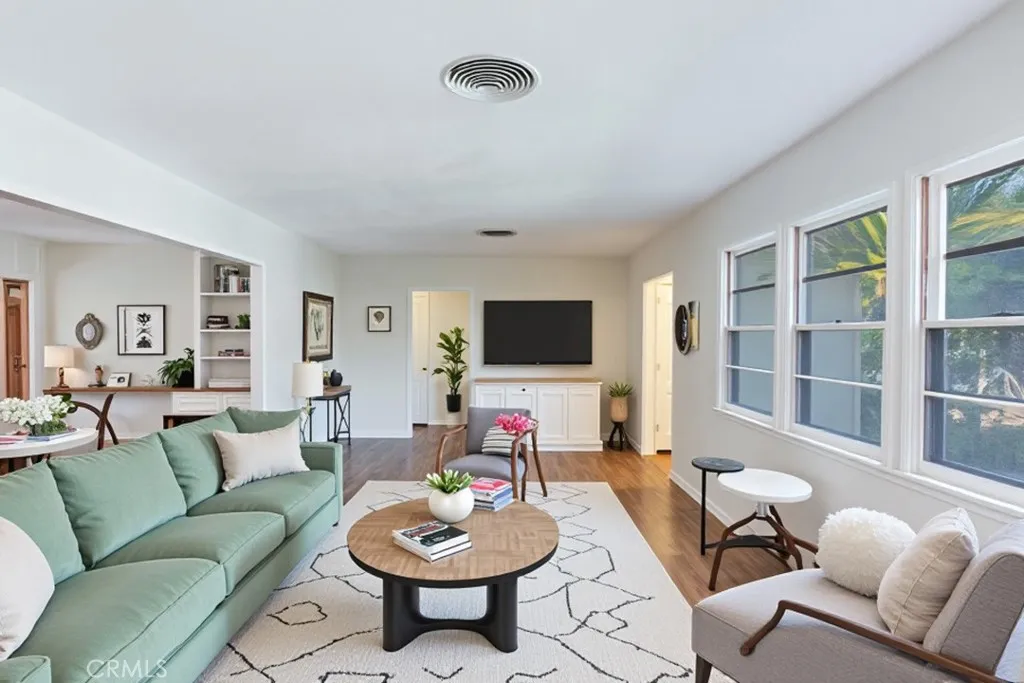 Additional image 4 of 12500 Martha St, Valley Village, CA 91607