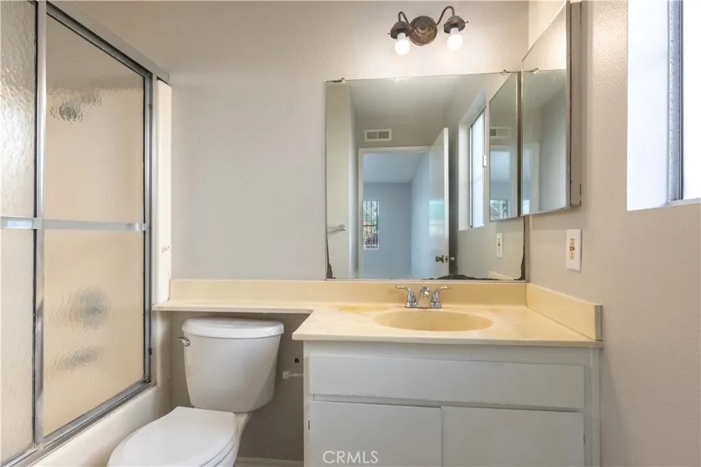 Additional image 33 of 2346 Hayes Avenue, Long Beach, CA 90810