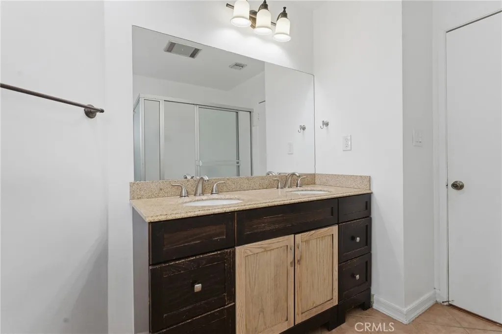 Additional image 56 of 22727 Collins, Woodland Hills, CA 91367