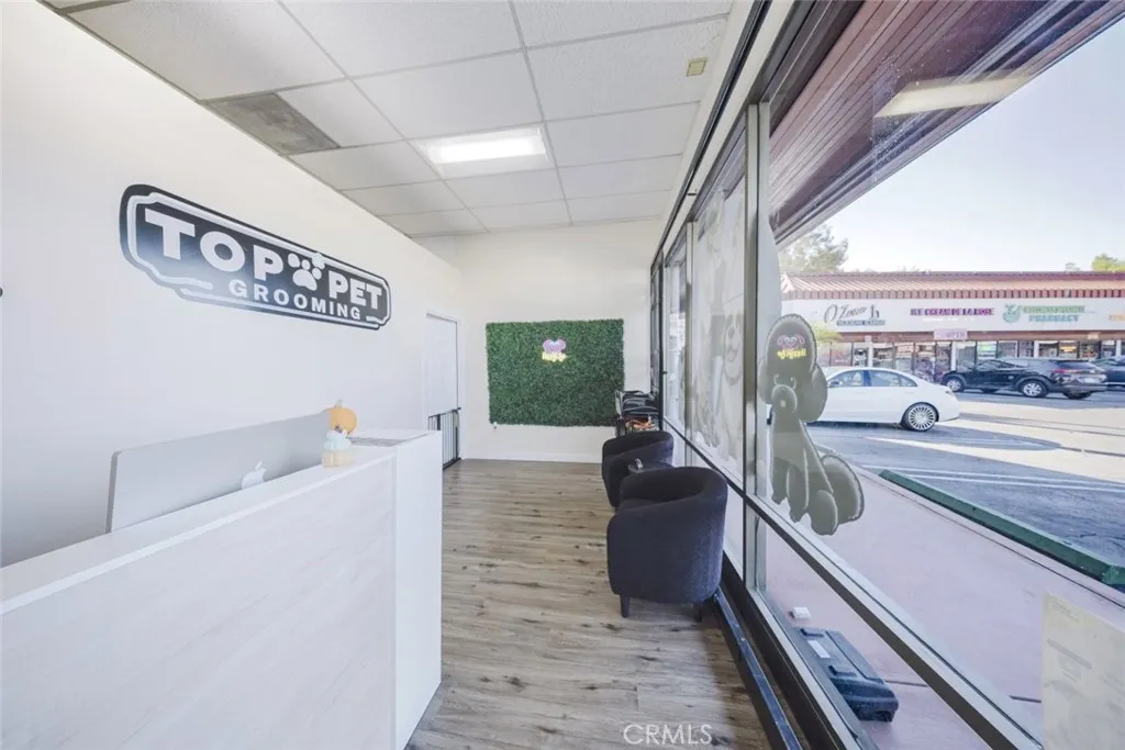 Additional image 10 of 19936 Ventura Boulevard, Woodland Hills, CA 91364