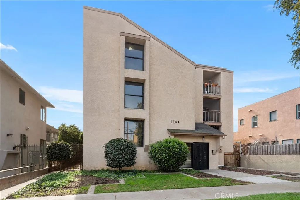 Additional image 34 of 1244 E 3rd St Unit 201, Long Beach, CA 90802