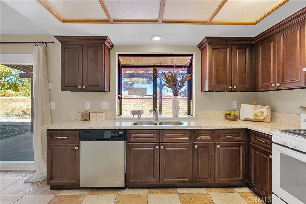 Additional image 10 of 39360 Longhorn Court, Palmdale, CA 93551
