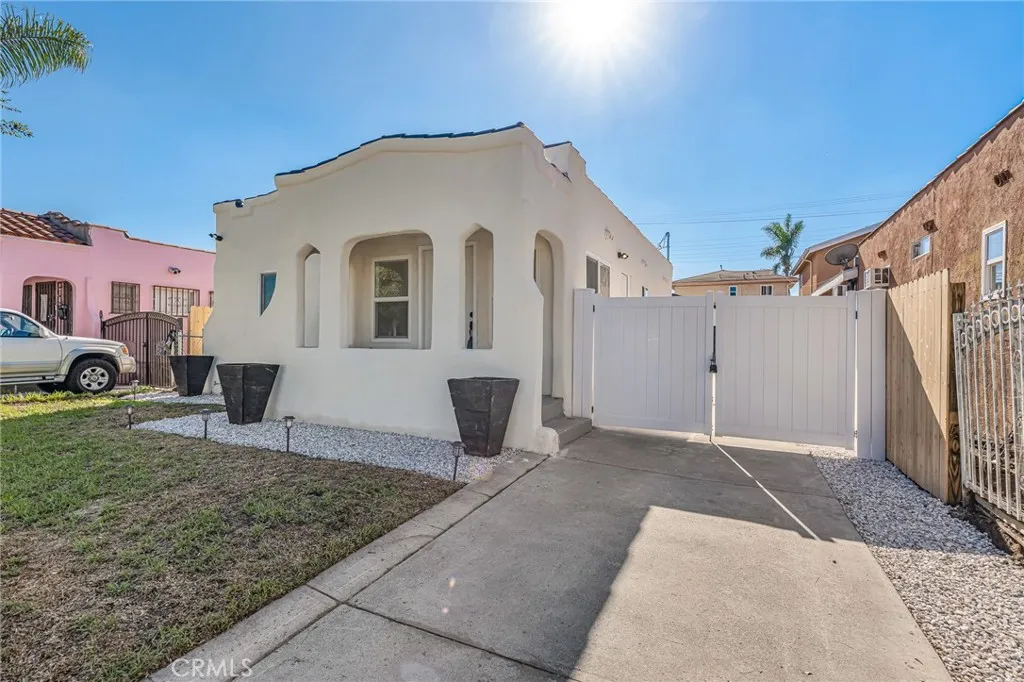 Additional image 2 of 622 W 99th St, Los Angeles, CA 90044