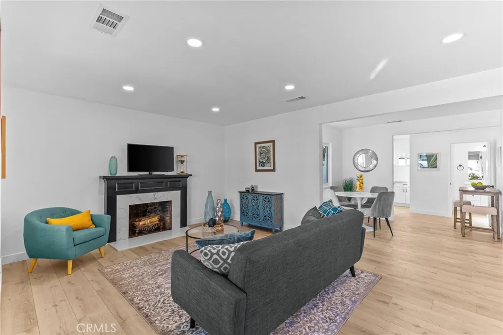 Additional image 3 of 268 W Willow St, Pomona, CA 91768