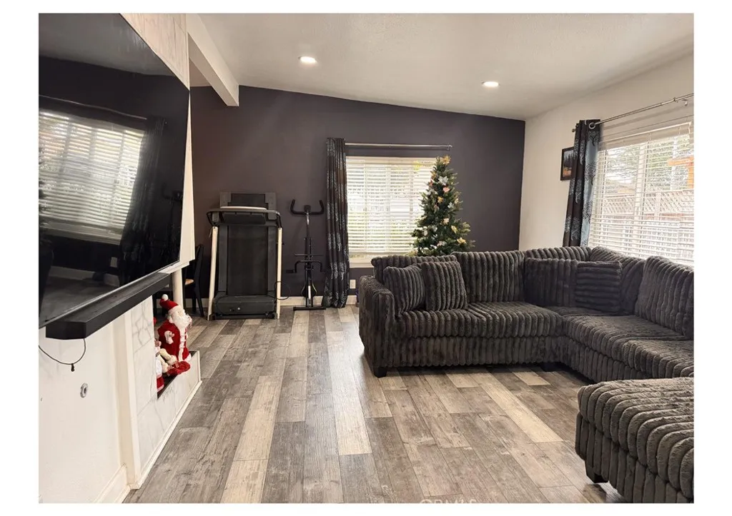 Additional image 8 of 10347 Kalmia Street, Los Angeles, CA 90002