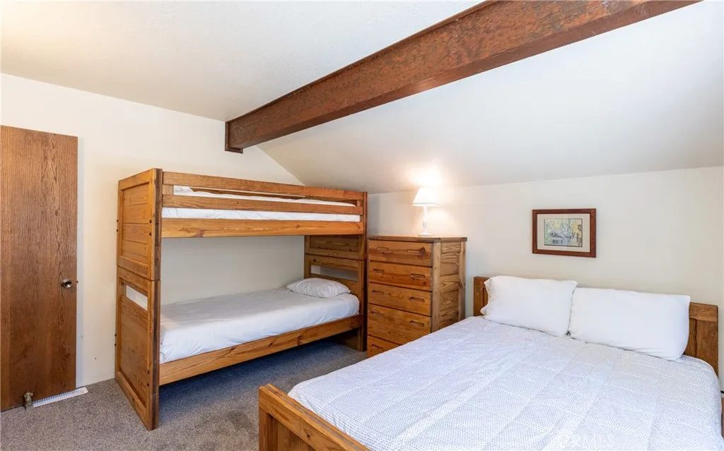 Additional image 21 of 801 Highland Ln, Sugarloaf, CA 92386