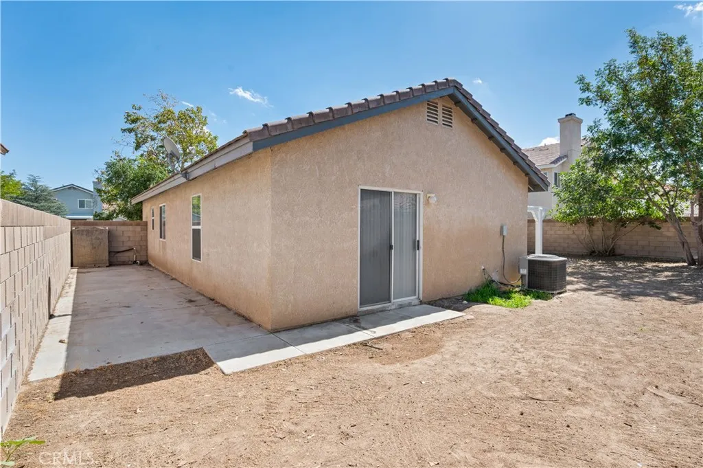 44133 32nd St W, Lancaster, CA 93536