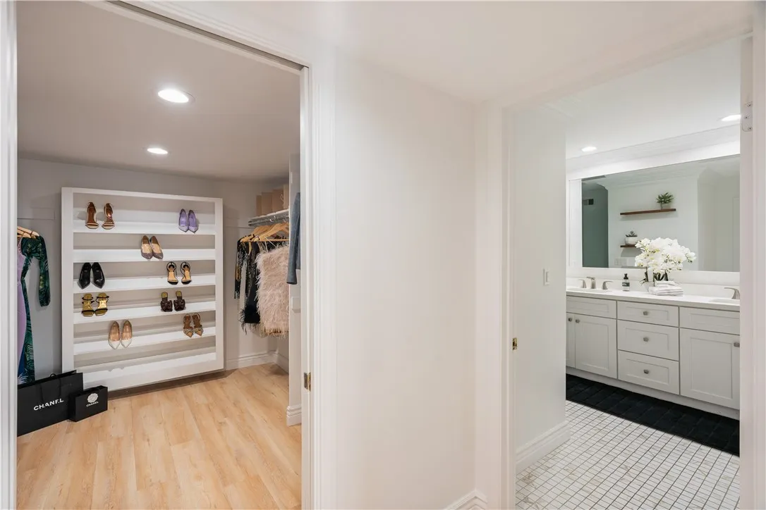 Additional image 93 of 2019 Sunset Plaza Drive, Los Angeles, CA 90069