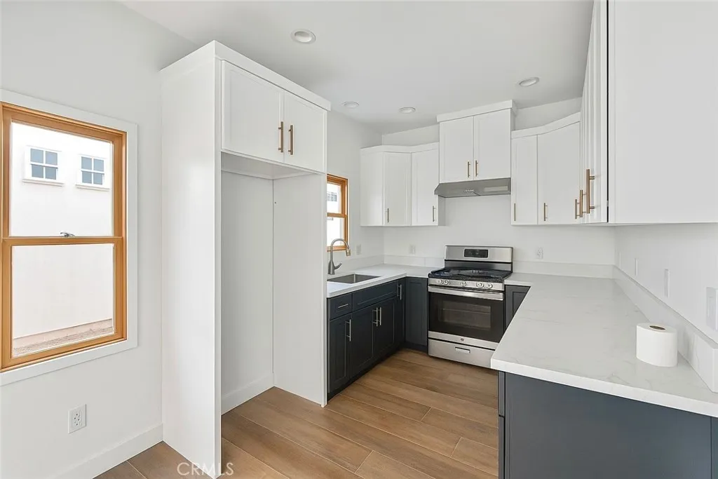 Additional image 30 of 1350 E 8th St, Long Beach, CA 90813