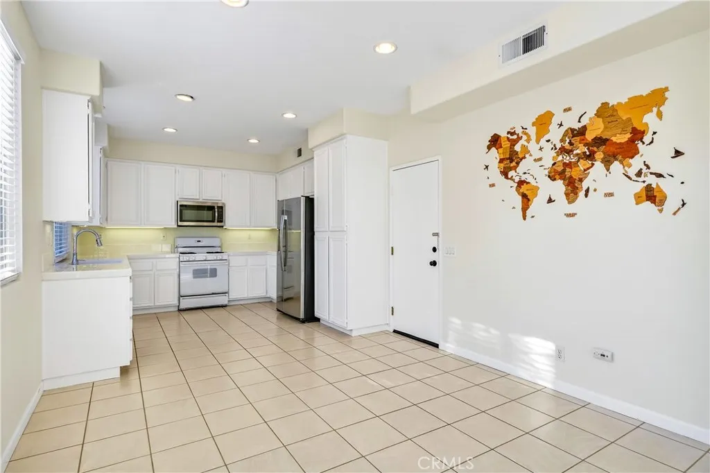 Additional image 14 of 1203 Hazel Place, Costa Mesa, CA 92626