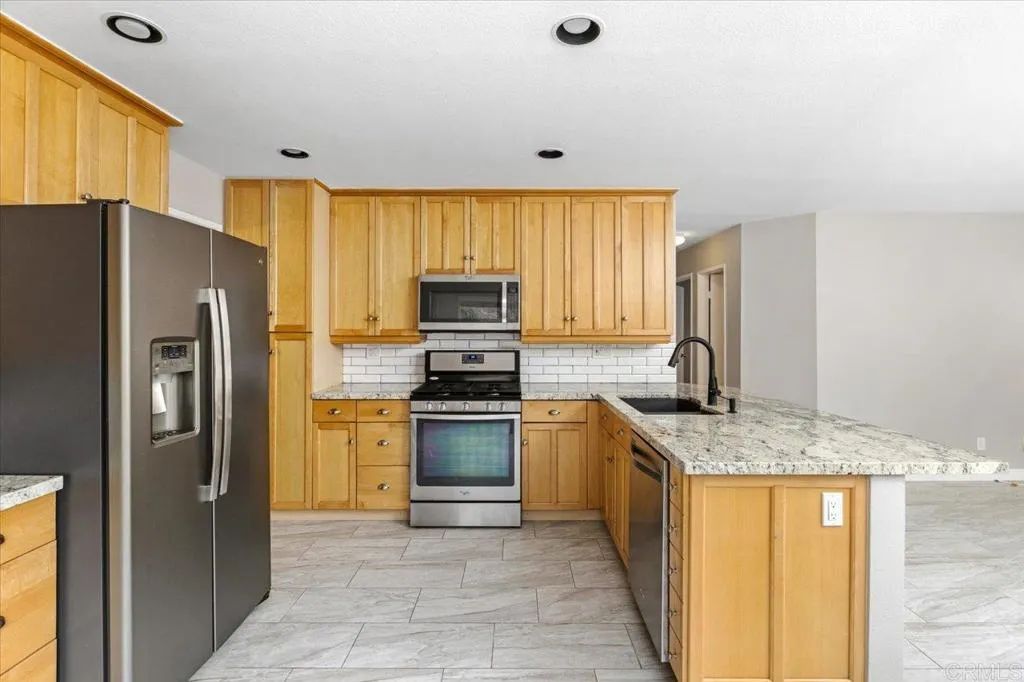 Additional image 11 of 1533 Promontory Ridge Way, Vista, CA 92081