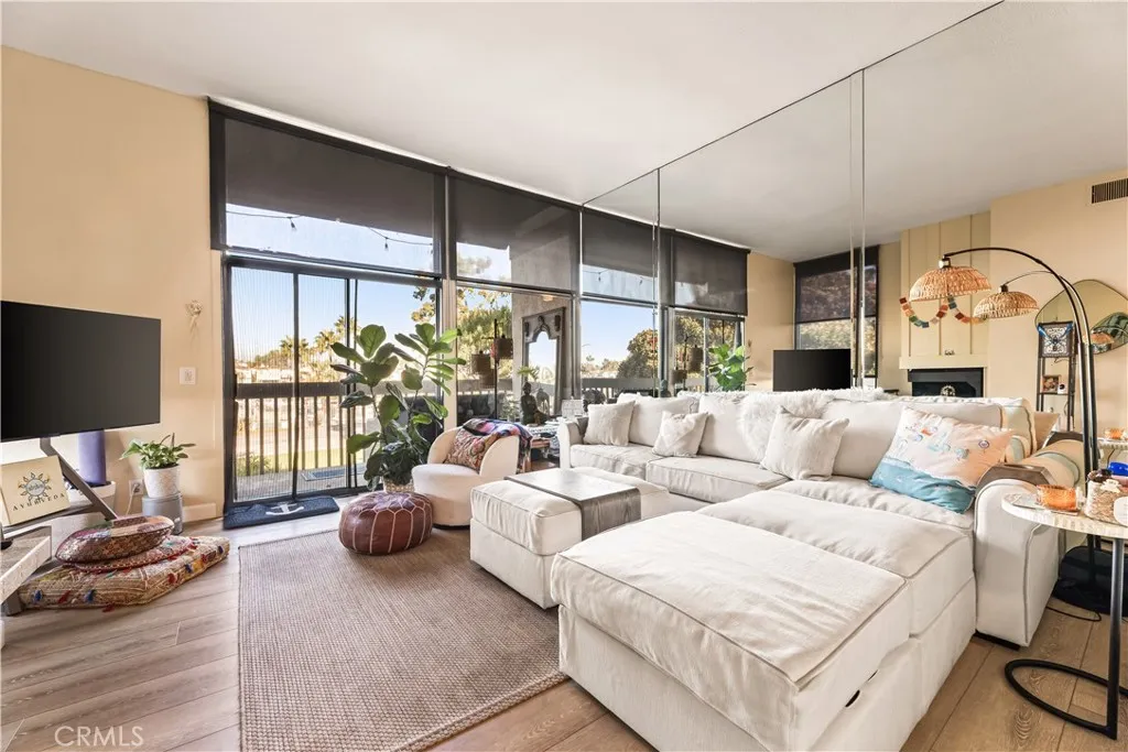 Additional image 34 of 5217 Marina Pacifica Dr S KEY #20, Long Beach, CA 90803