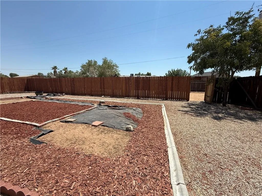 Additional image 34 of 21275 Pocomoke Road, Apple Valley, CA 92308