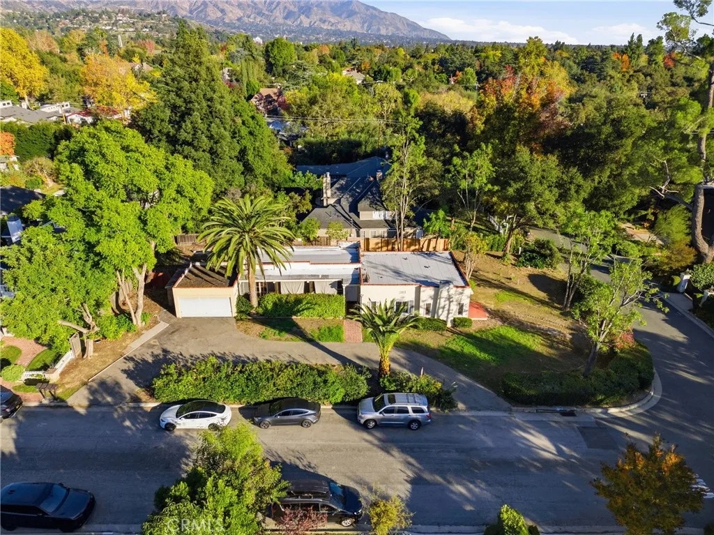 Additional image 2 of 929 Descanso Drive, La Canada Flintridge, CA 91011