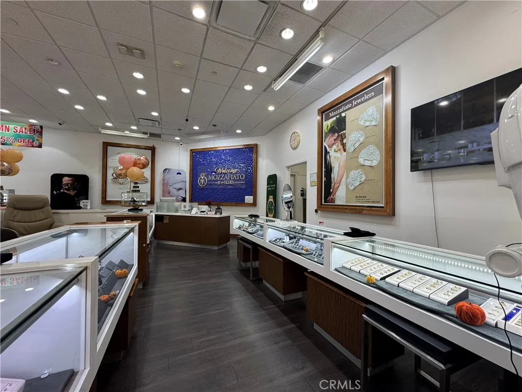 Additional image 53 of 217 Stonewood Street Unit B13, Downey, CA 90241