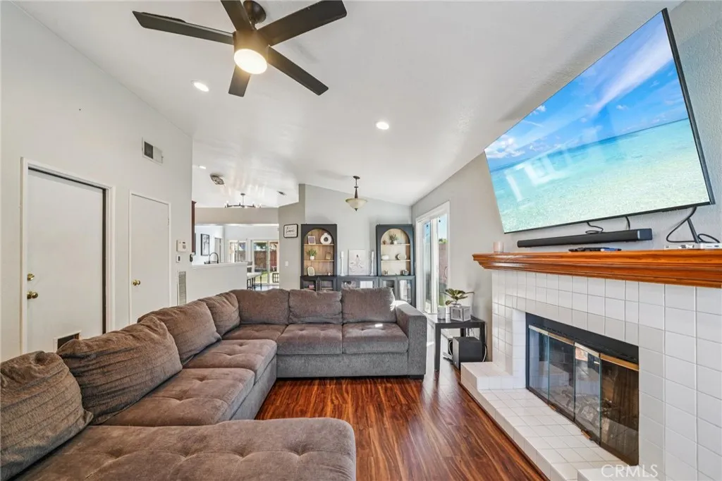 Additional image 62 of 10374 Crossing Green Cir, Moreno Valley, CA 92557