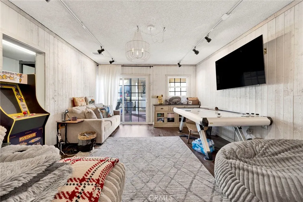 Additional image 23 of 695 Glenmore Boulevard, Glendale, CA 91206