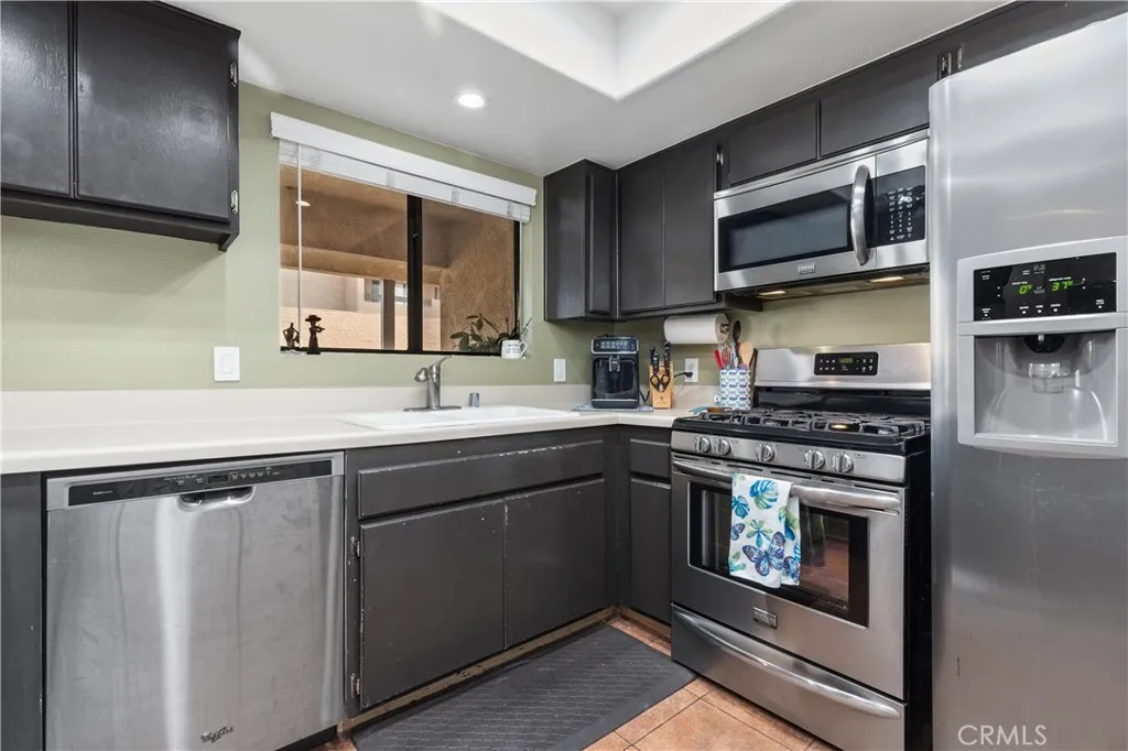 Additional image 43 of 1244 E 3rd St Unit 201, Long Beach, CA 90802