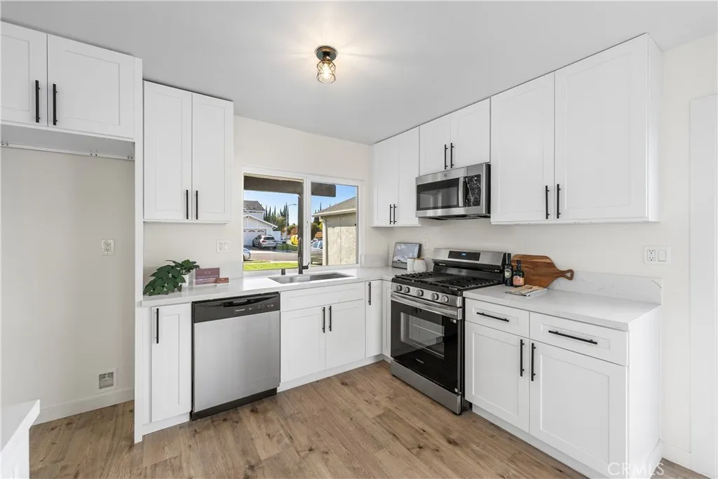 Additional image 25 of 22015 Romar Street, Chatsworth, CA 91311