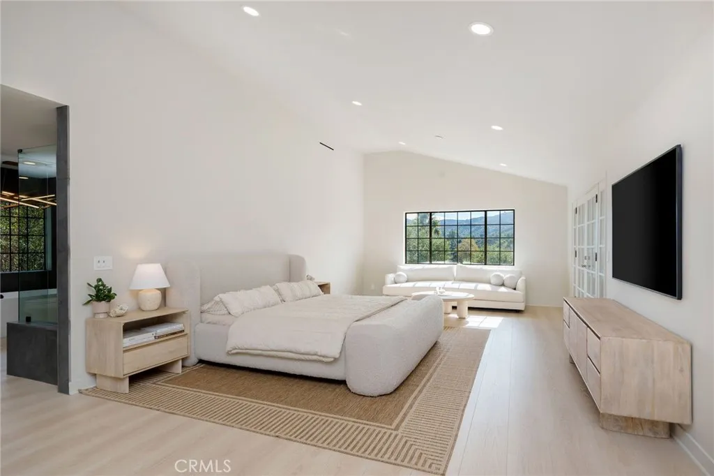 Additional image 38 of 23229 8th Street, Newhall, CA 91321