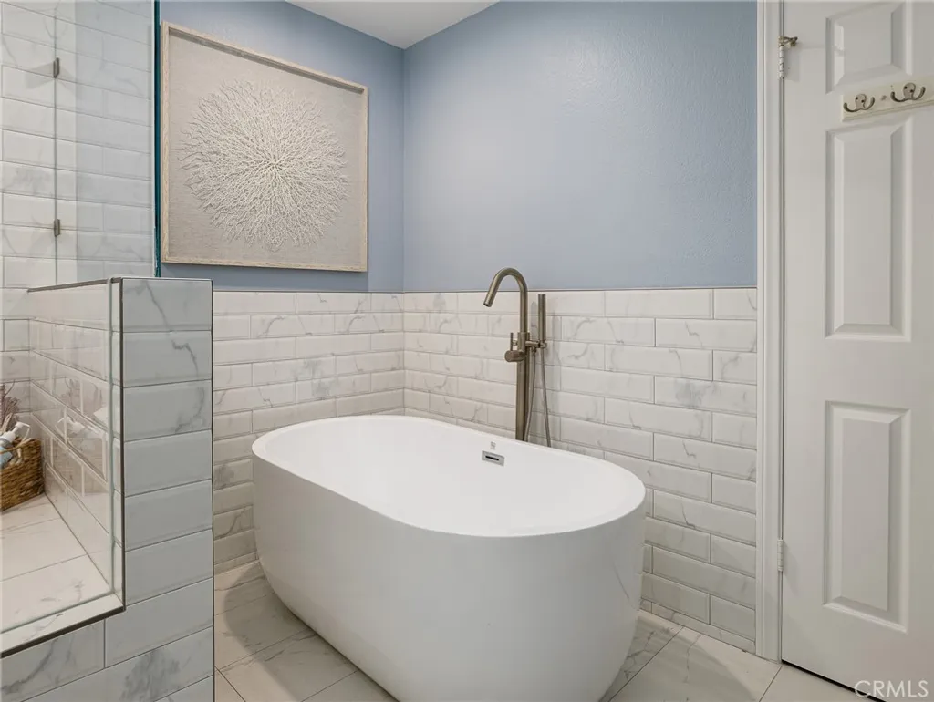 Additional image 32 of 2210 Harriman Ln Unit A, Redondo Beach, CA 90278