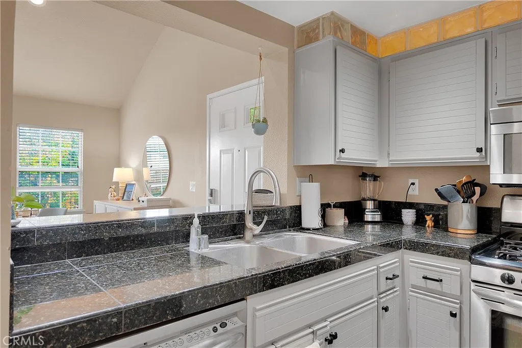 Additional image 11 of 24151 Del Monte Unit 348, Valencia, CA 91355