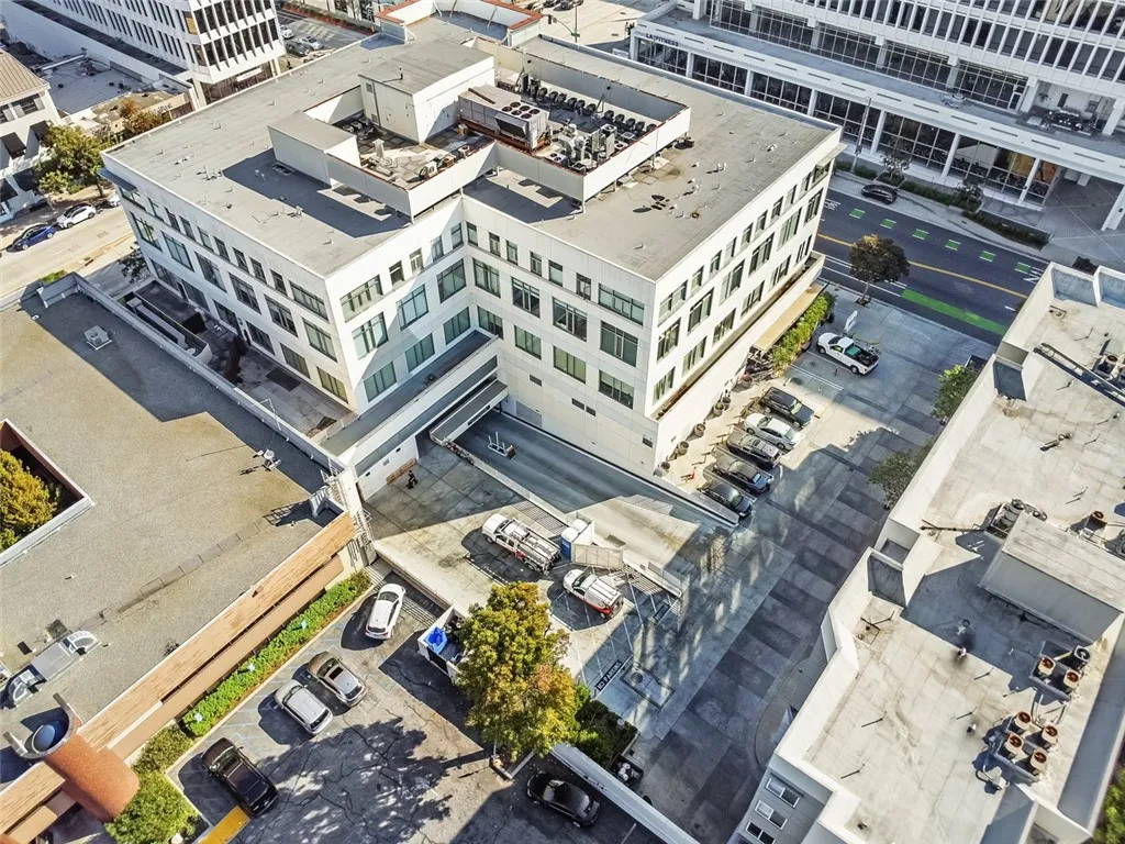 Additional image 26 of 175 S Lake Ave Unit 402, Pasadena, CA 91101