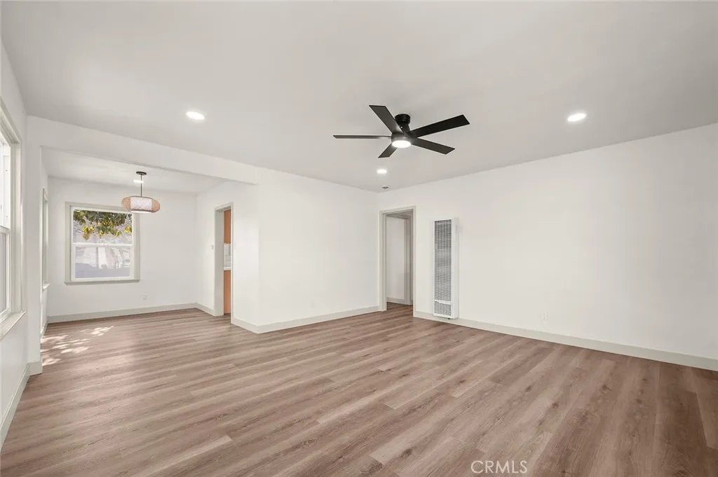 Additional image 46 of 924 W Almond Street, Compton, CA 90220