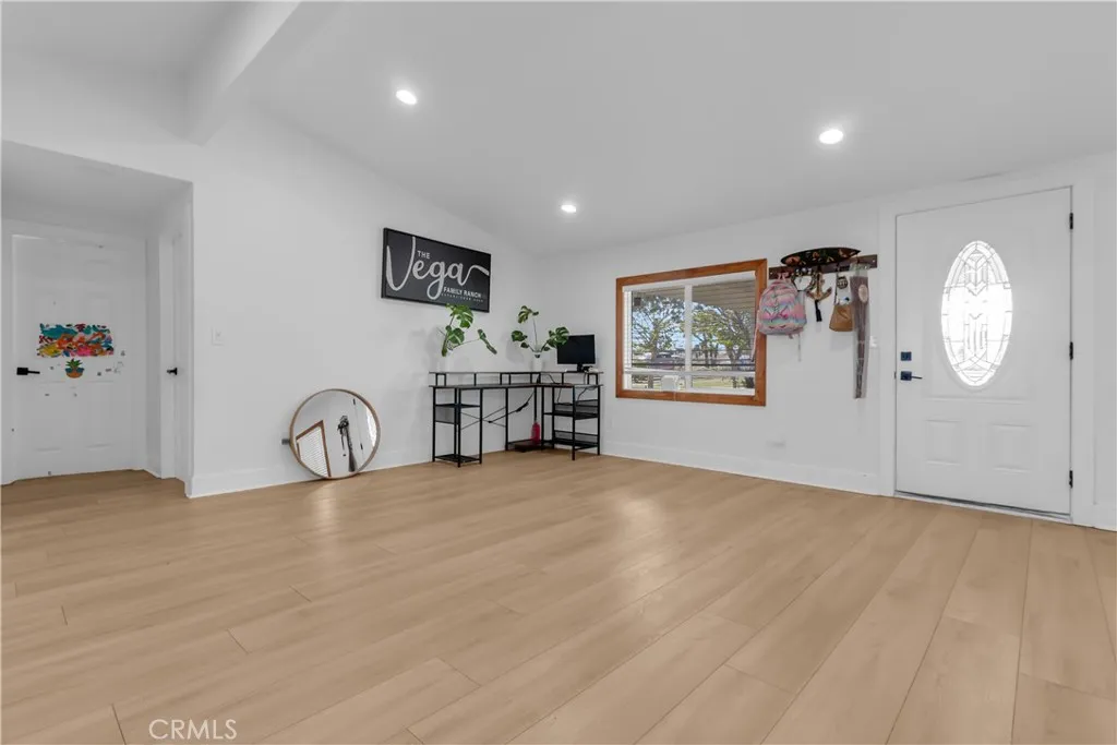 Additional image 9 of 9888 Trinity Rd, Oak Hills, CA 92344