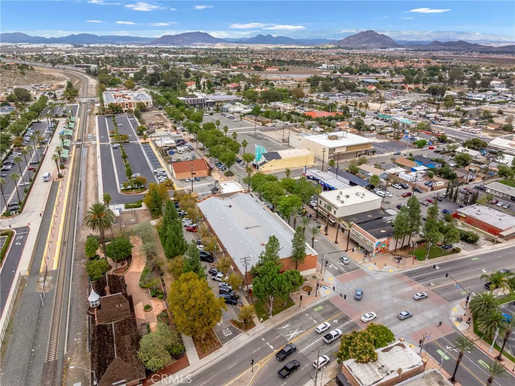 Additional image 38 of 318 S D St, Perris, CA 92570