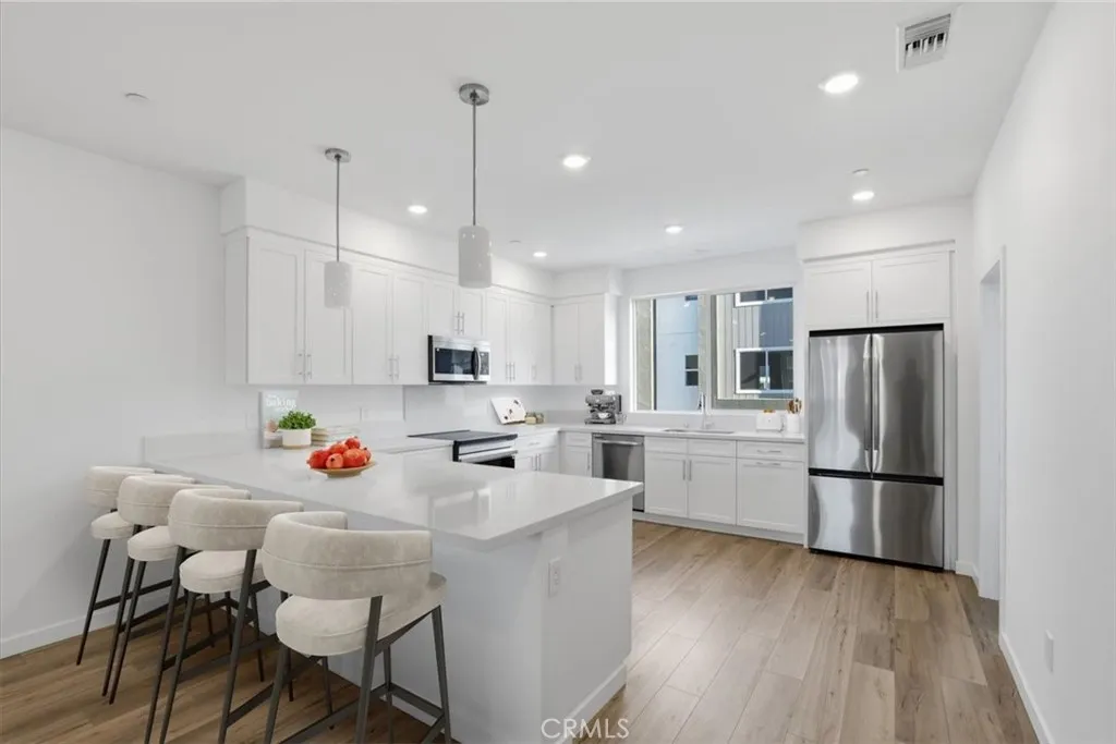 Additional image 7 of 27317 Bear Creek Lane, Valencia, CA 91381