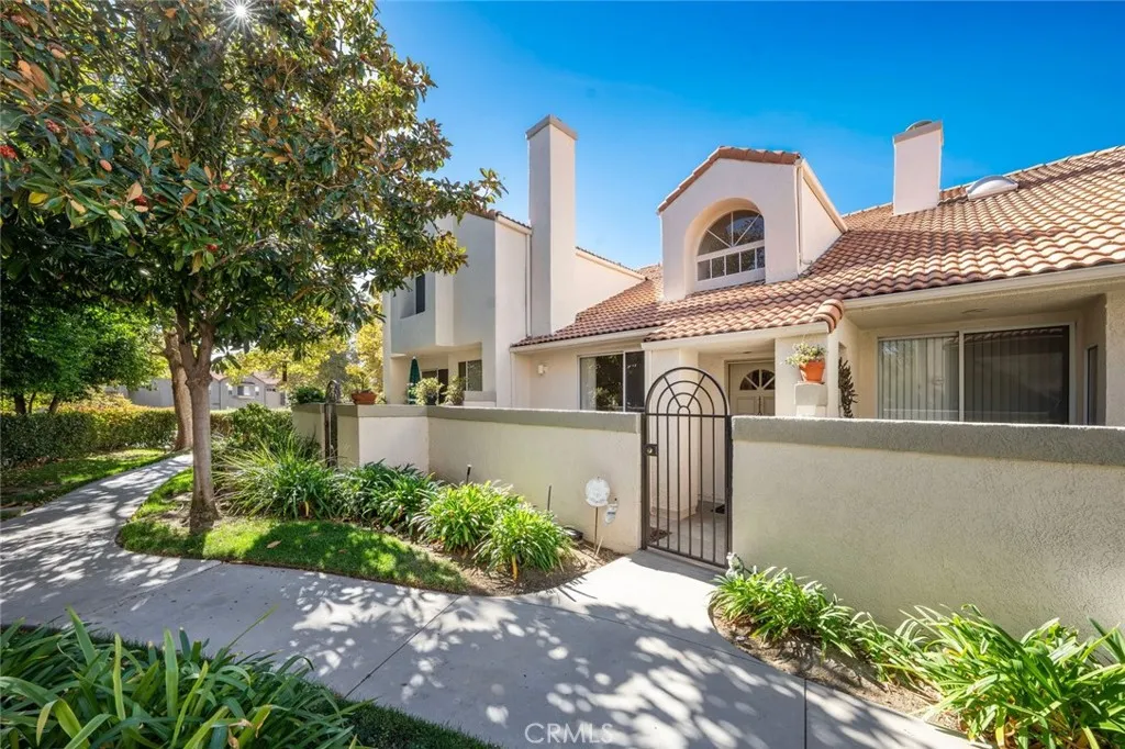 Additional image 3 of 11383 Old Ranch Circle, Chatsworth, CA 91311