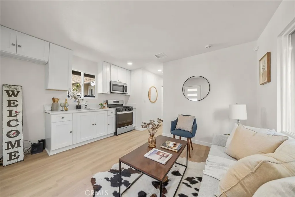 Additional image 29 of 408 Orange Ave, Long Beach, CA 90802