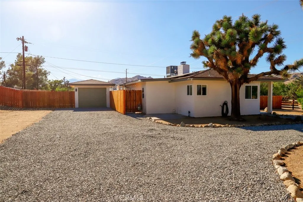 Additional image 40 of 55585 Onaga Trl, Yucca Valley, CA 92284