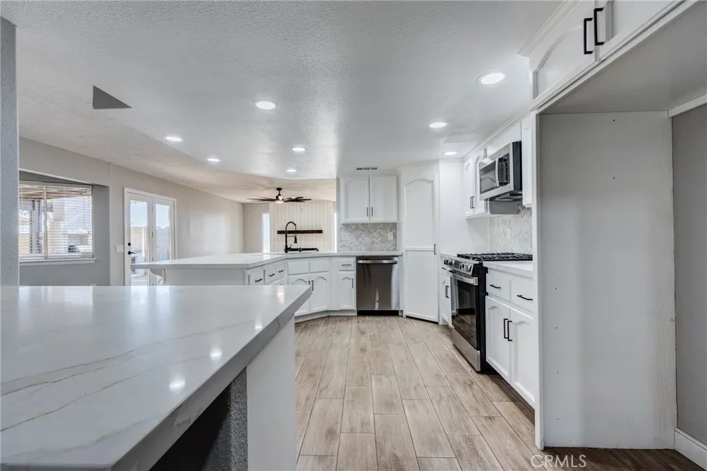 Additional image 78 of 10731 Anaconda Avenue, Oak Hills, CA 92344