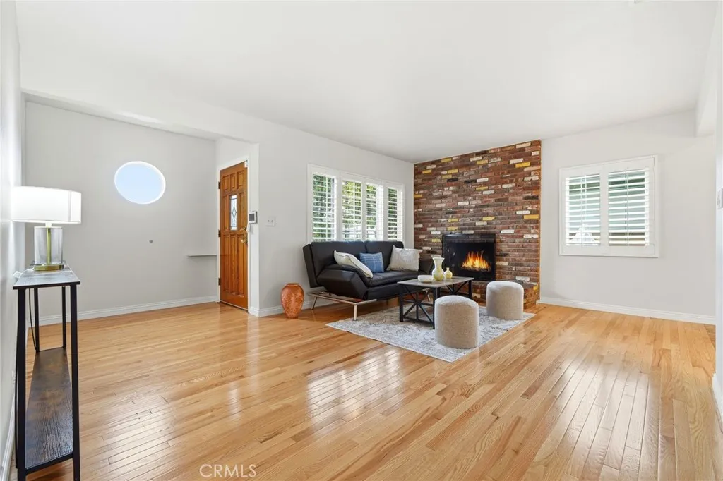 Additional image 9 of 248 S Virginia Ave, Burbank, CA 91506