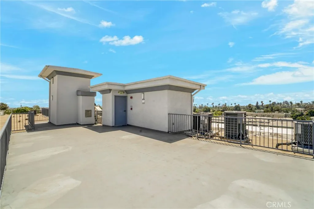 Additional image 71 of 11923 Darlington Avenue Unit 302, Los Angeles, CA 90049