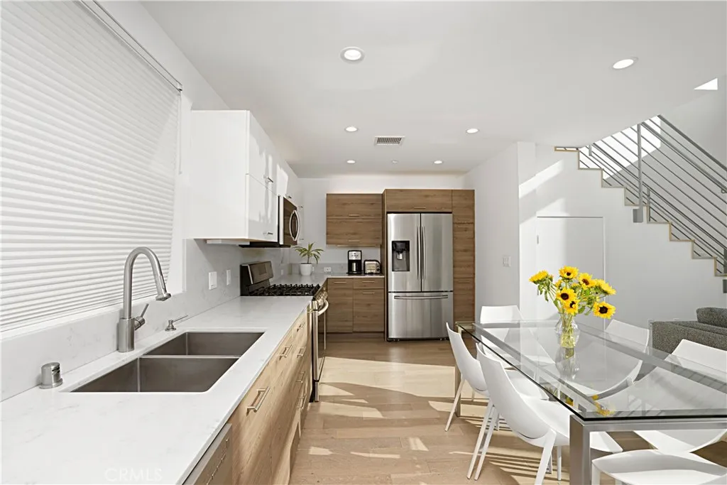 Additional image 47 of 5409 W Wilshire Vista Lane, Los Angeles, CA 90019