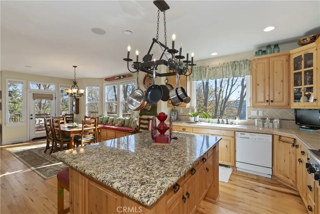 Additional image 63 of 27685 St Bernard Ln, Lake Arrowhead, CA 92352