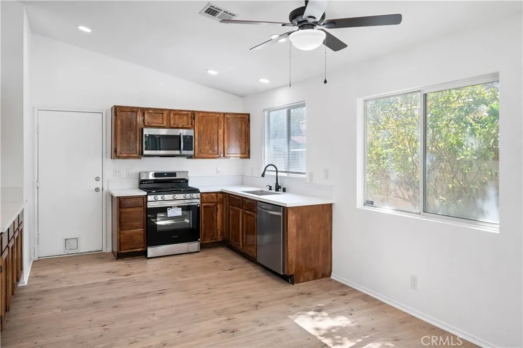 Additional image 13 of 44133 32nd St W, Lancaster, CA 93536