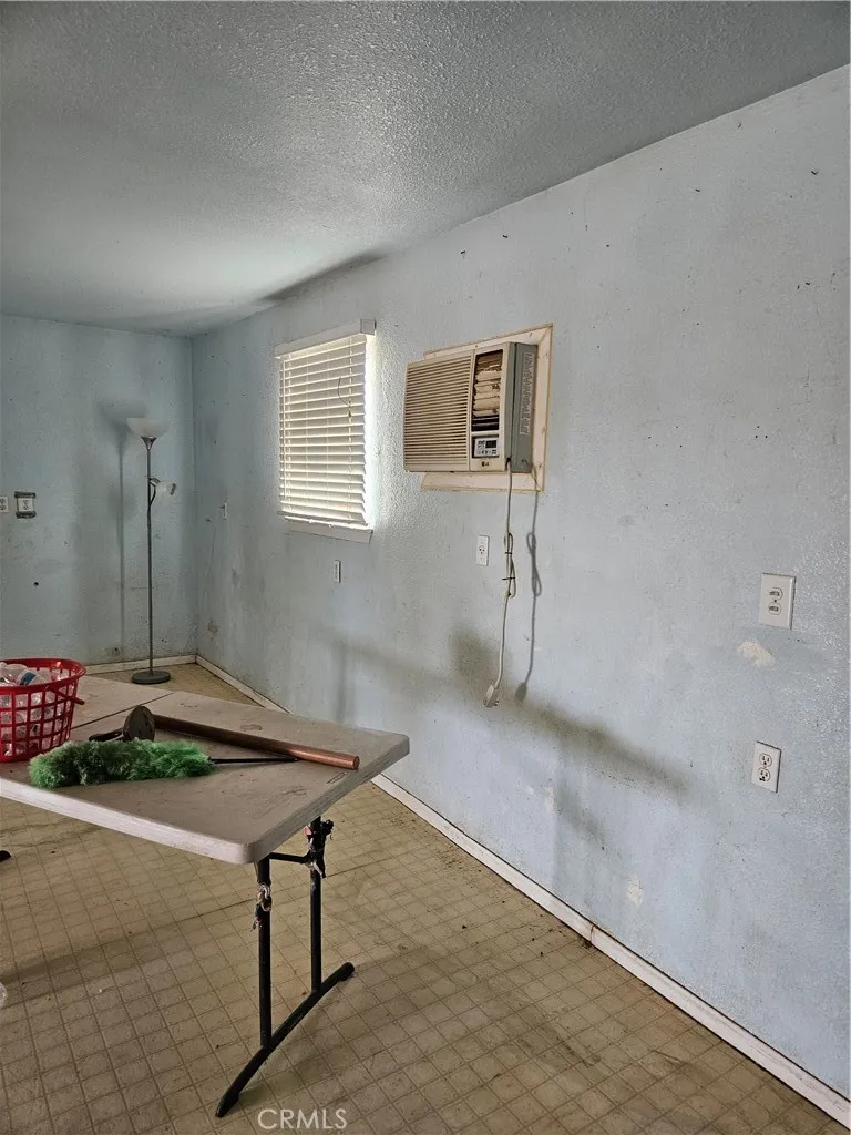 Additional image 51 of 11175 Tyee Road, Apple Valley, CA 92308