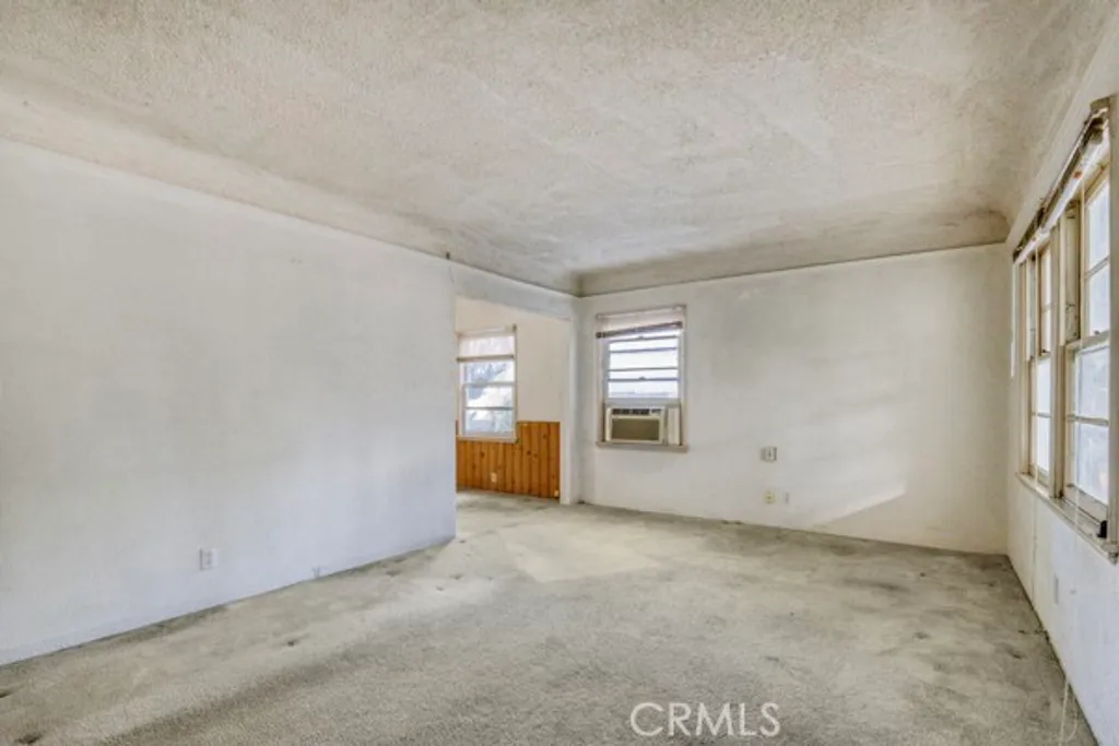 Additional image 5 of 14153 Tiara Street, Van Nuys, CA 91401